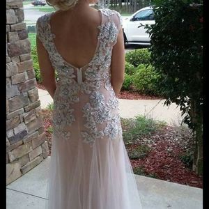 Meet your Posher, Ina